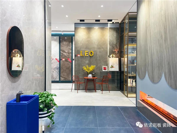 依诺岩板瓷砖北京606㎡现代轻奢风旗舰店店面展示