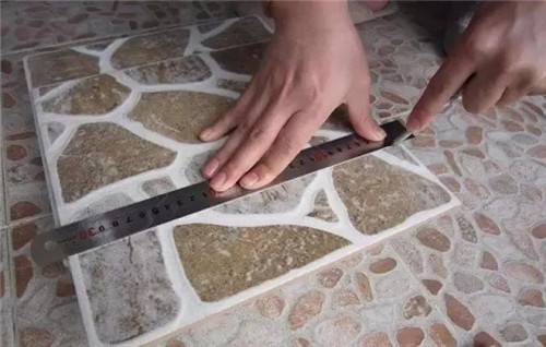 业主投诉最多的8大瓷砖问题，是哪个环节出错了？