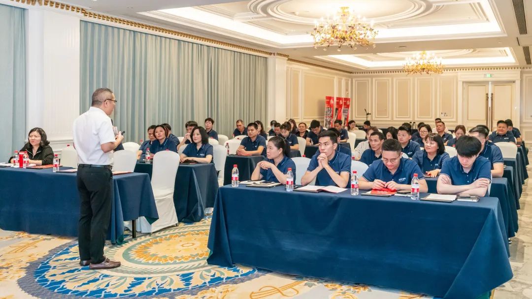 蓄势·赋能 | 2023强辉质感大师新品全国巡讲台州站顺利结营