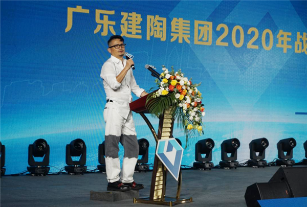 夹江瓷砖产销两旺，有领军企业还将新建三条大/岩板线