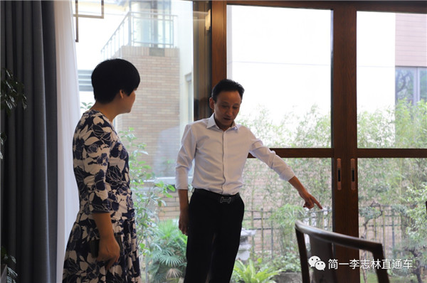 走进一线倾听客户 简一董事长李志林验收东莞成品交付工程