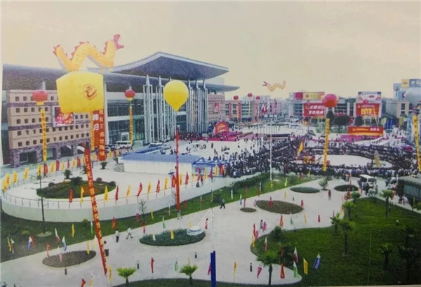 “探迹·建陶桥头堡”之冼永恒： 产业发展关键期，需加速打造“中国陶瓷商贸之都”