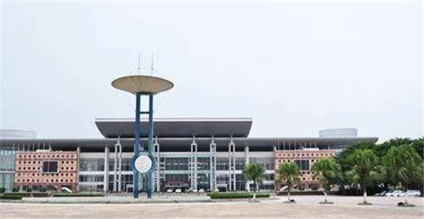 “探迹·建陶桥头堡”之冼永恒： 产业发展关键期，需加速打造“中国陶瓷商贸之都”