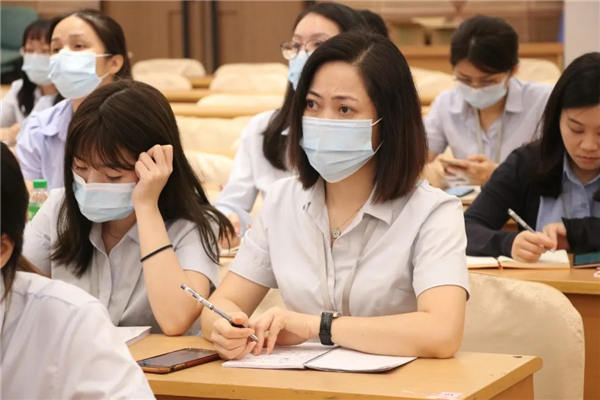 新明珠陶瓷石墨烯发热瓷砖成功研发