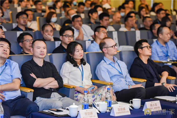 顺辉瓷砖出席金螳螂·家年中大会暨2020年度新品展示会