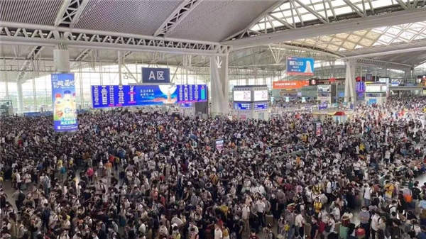 强辉瓷砖1800*900无界大板上新