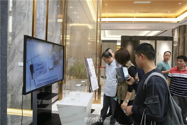 德利丰岩板家居“岩”续精彩,千亿蓝海虚位以待