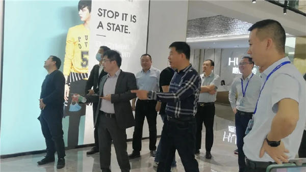 万达集团莅临惠达瓷砖考察指导
