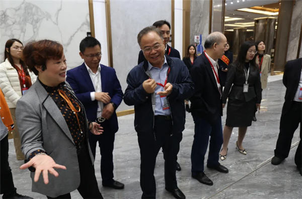 聚焦金牌亚洲,南庄岩板技术创新服务平台探讨活动金牌站圆满成功