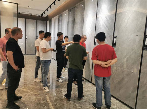 百冠企业一楼展厅改造升级完成