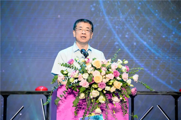 400+陶企云集，20+重磅活动，2021佛山潭洲陶瓷展开幕首日人气火爆！