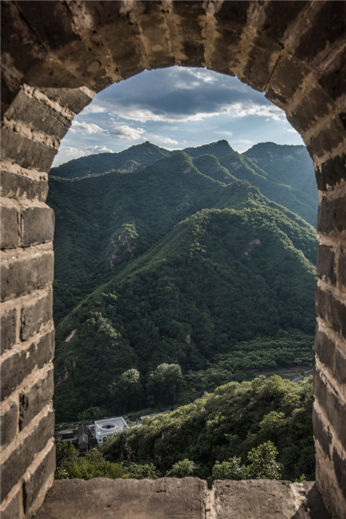 欧神诺瓷砖 长城脚下的秘境之地，五处庭院，五种意境 ： 塞伦斯·密境民宿