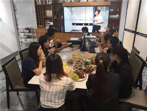 瓷砖与非遗能擦出什么火花？格莱斯瓷砖发起非遗界首个创造营
