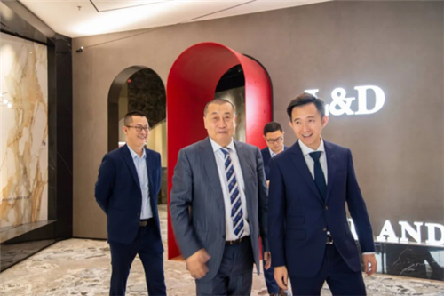 唯美L&D岩板与融峰国际家居达成战略合作