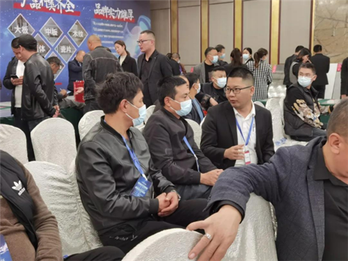 “新形象･新模式･新征程･新起点”，利家福瓷砖品牌财富峰会--郑州站完美落幕！