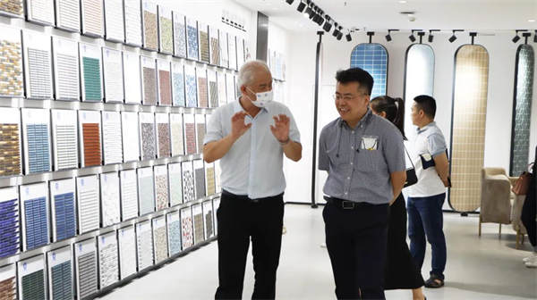白兔瓷砖佛山陶博会实力抢镜，引领能量新美学