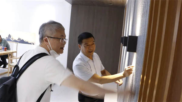 白兔瓷砖佛山陶博会实力抢镜，引领能量新美学