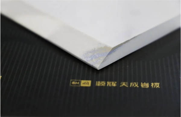 顺辉天成岩板x厦门国际石材展：对位通体·岩脉系列新品正式发布
