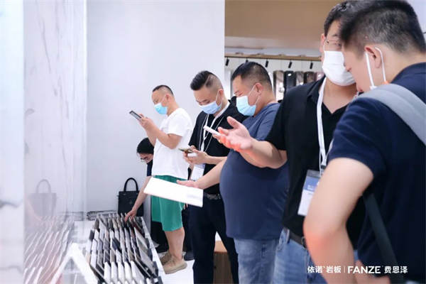 依诺企业×厦门石材展【中国白】展馆人气火爆，盛况一睹为快