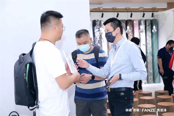 依诺企业×厦门石材展【中国白】展馆人气火爆，盛况一睹为快