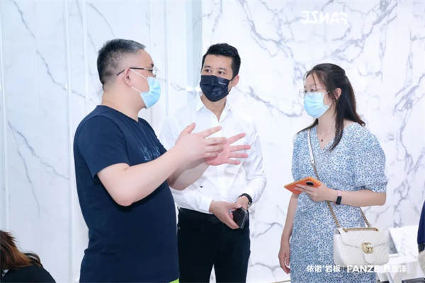 依诺企业×厦门石材展【中国白】展馆人气火爆，盛况一睹为快