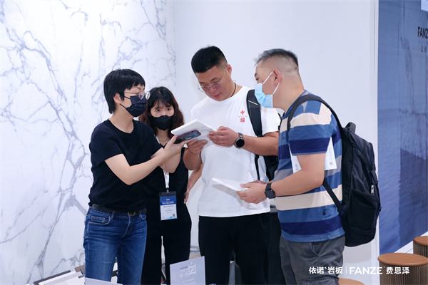 人气火爆！依诺企业×厦门石材展【中国白】展馆，盛况一睹为快