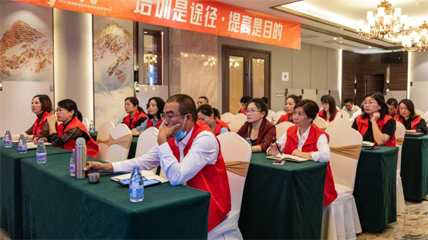 聚力向上 | 2022强辉新品品鉴会暨区域培训峰会晋江站圆满收官！
