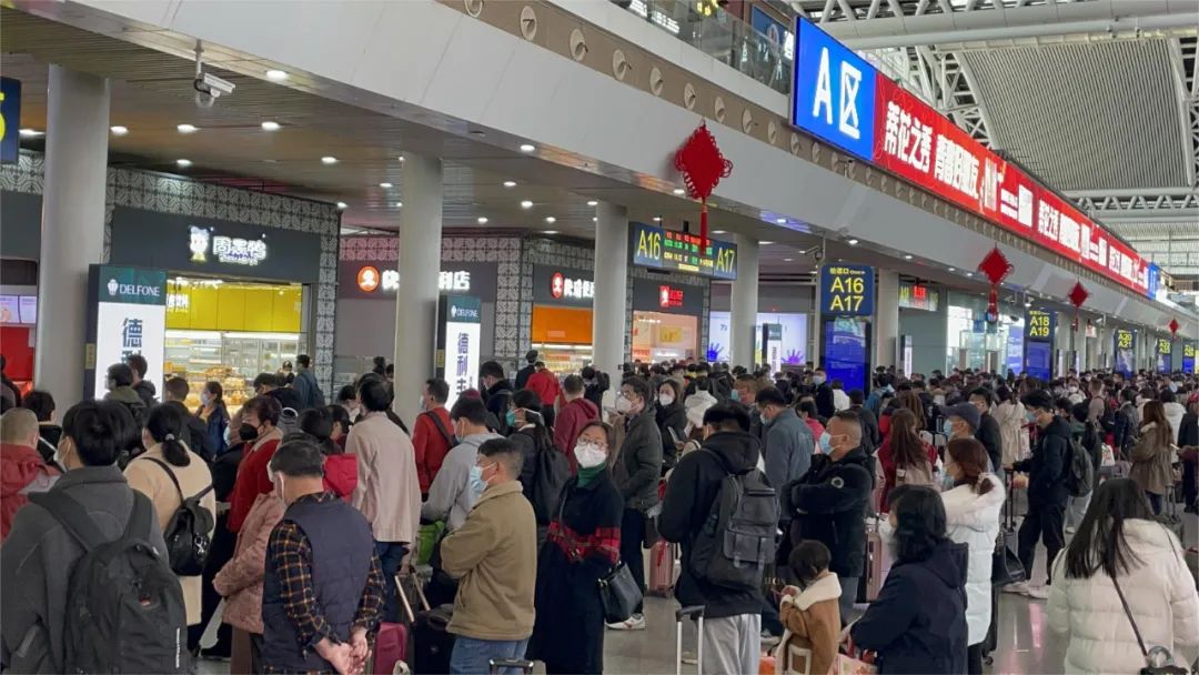 超亿曝光！德利丰岩板强势霸屏全国核心城市高铁站！