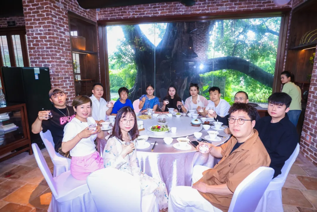 玛缇先生的老友记，一次高品质的仲夏限定游学记