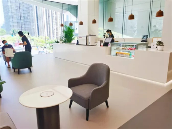 新明珠岩板 X《面对面》：打造世界岩板品牌