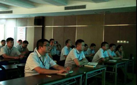 九品陶瓷荣耀原石大板培训会圆满举行