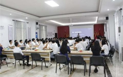 简一大理石瓷砖2020届简一生结业典礼顺利举行