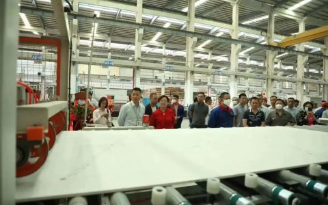 2022年岩板最新动态！生产放缓、服务升级、交付落地……