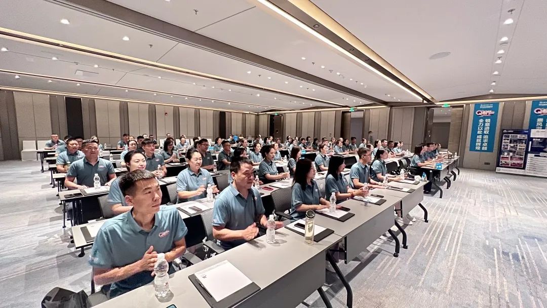 QD瓷砖 岩板｜聚能势起！第三届Q粉节华北区启动会誓师出征