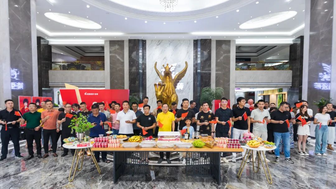 礼赞祖国 | 能强瓷砖与国同庆喜迎华诞