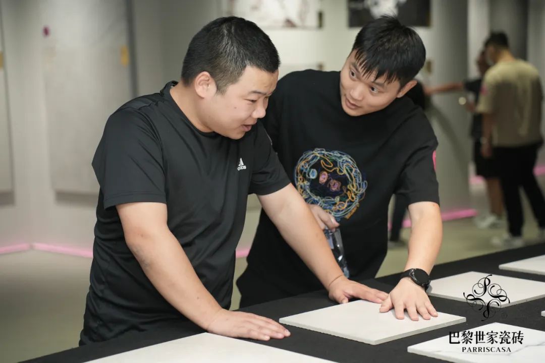 进化的力量——巴黎世家瓷砖十周年观察