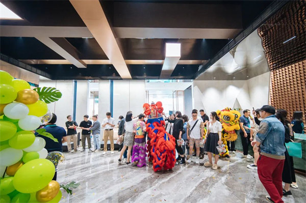 通利连纹美学馆惊艳面世！大理石瓷砖展示新标杆…