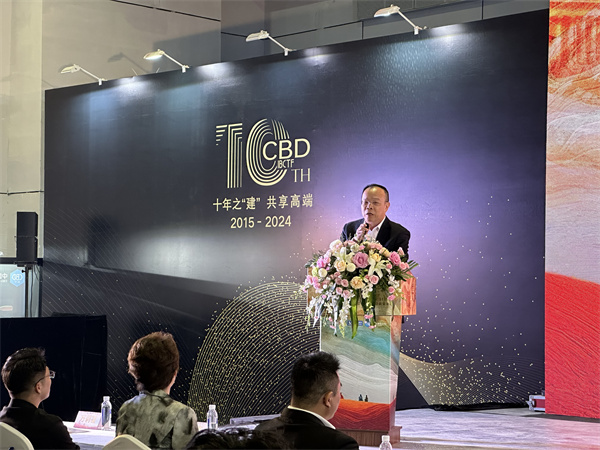 第三次亮相上海建博会，意大利施恩德岩板联合红星美凯龙发布“岩遇.意境”艺术共创之旅